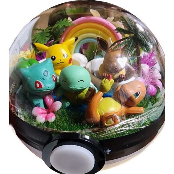 Pokeball Wireless Led PIKACHU EEVEE CHARMANDER SQUIRTLE BULBASAUR With Gift Bag - Picture 1 of 6